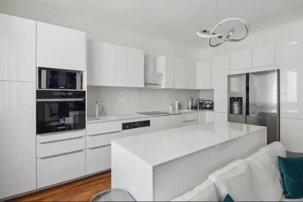 Luxe A La Francaise 75017 Apartment