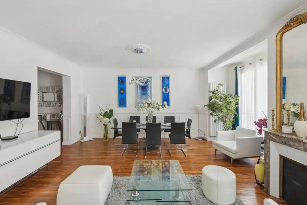 Luxe A La Francaise 75017 Apartment Paris